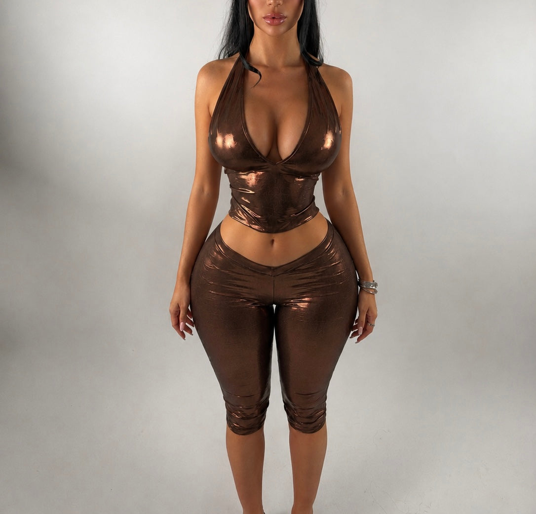 Brown chrome low cut capri set